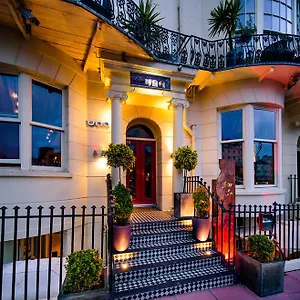 Hotel Una Hove